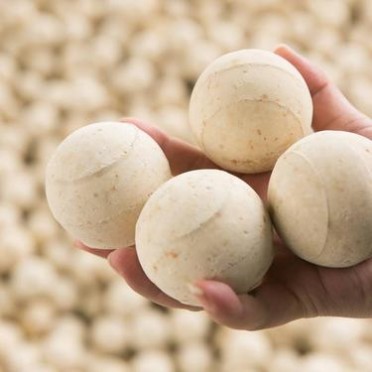 研磨瓷球 抗磨損性好 致密堅硬 高鋁質研磨球 高強耐腐蝕 高鋁耐火球 高溫穩定