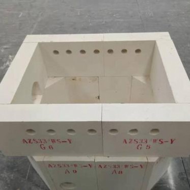 出售粘土隔熱磚泡花堿電熔鋯剛玉磚價格優惠