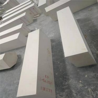 出售AZS33電熔鋯剛玉磚電熔剛玉磚熔鑄電熔磚價格優惠