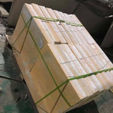 出售電熔鋯剛玉磚電熔AZS磚玻璃窯爐料道磚