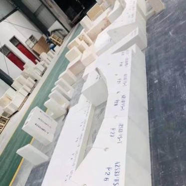 供應玻璃窯爐上升道AZS鋯剛玉磚泡花堿電熔鋯剛玉磚價格優惠