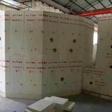 出售熔塊窯爐使用AZS鋯剛玉磚泡花堿電熔鋯剛玉磚價格優惠