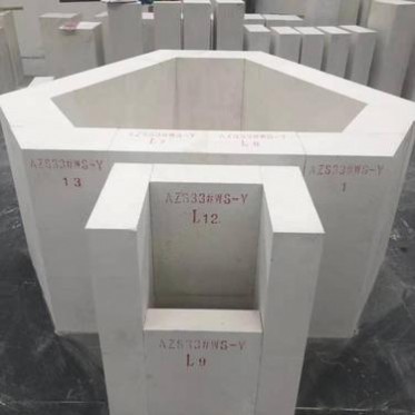 供應AZS33電熔鋯剛玉磚電熔剛玉磚玻璃窯爐上升道磚價格優惠