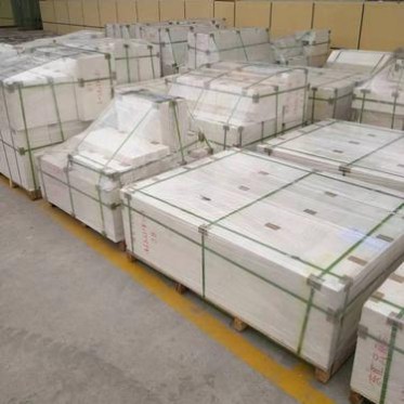 供應AZS41電熔鋯剛玉磚AZS33WS鋯剛玉玻璃窯爐流液洞磚價格優惠