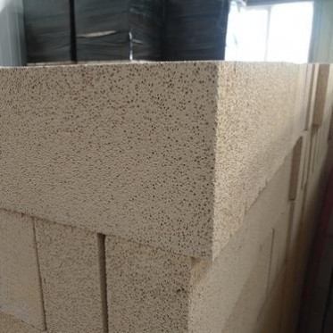 高鋁磚生產廠家供應輕質高鋁保溫磚 高鋁輕質磚 高鋁保溫磚 68高鋁聚輕磚 輕質隔熱保溫磚 性能好 ** 歡迎來廠考察