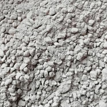 供應高鋁澆注料 鐵溝澆注料 不粘鋁澆注料 超低水泥澆注料價格 鄭州科瑞耐材供應鐵溝料 歡迎咨詢