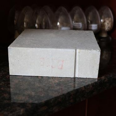 石灰窯窯爐用磷酸鹽結合耐火磚 高鋁磷酸鹽磚 鄭州科瑞耐火材料 水泥窯用耐火磚 磷酸鹽磚 硅莫磚 硅莫紅磚 高鋁磚等供應廠