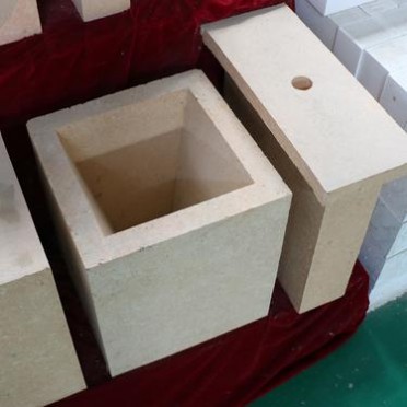 高純剛玉制品 莫來石剛玉制品 氧化物結合碳化硅磚 高品質耐火磚 干熄焦爐上用莫來石碳化硅磚 高鋁磚 高純剛玉磚