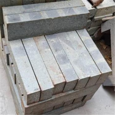 垃圾焚燒爐用碳化硅磚 工業垃圾焚燒爐碳化硅磚型號 宏豐耐材