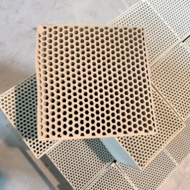 高鋁蓄熱體 蓄熱式加熱爐高溫蜂窩陶瓷蓄熱體 **化工填料高溫蓄熱體 興國耐火材料