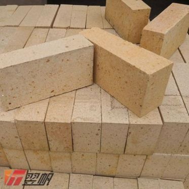 高鋁磚 抗剝落高鋁磚 一級輕質高鋁磚 翌帆耐火材料 廠家 窯爐高鋁磚